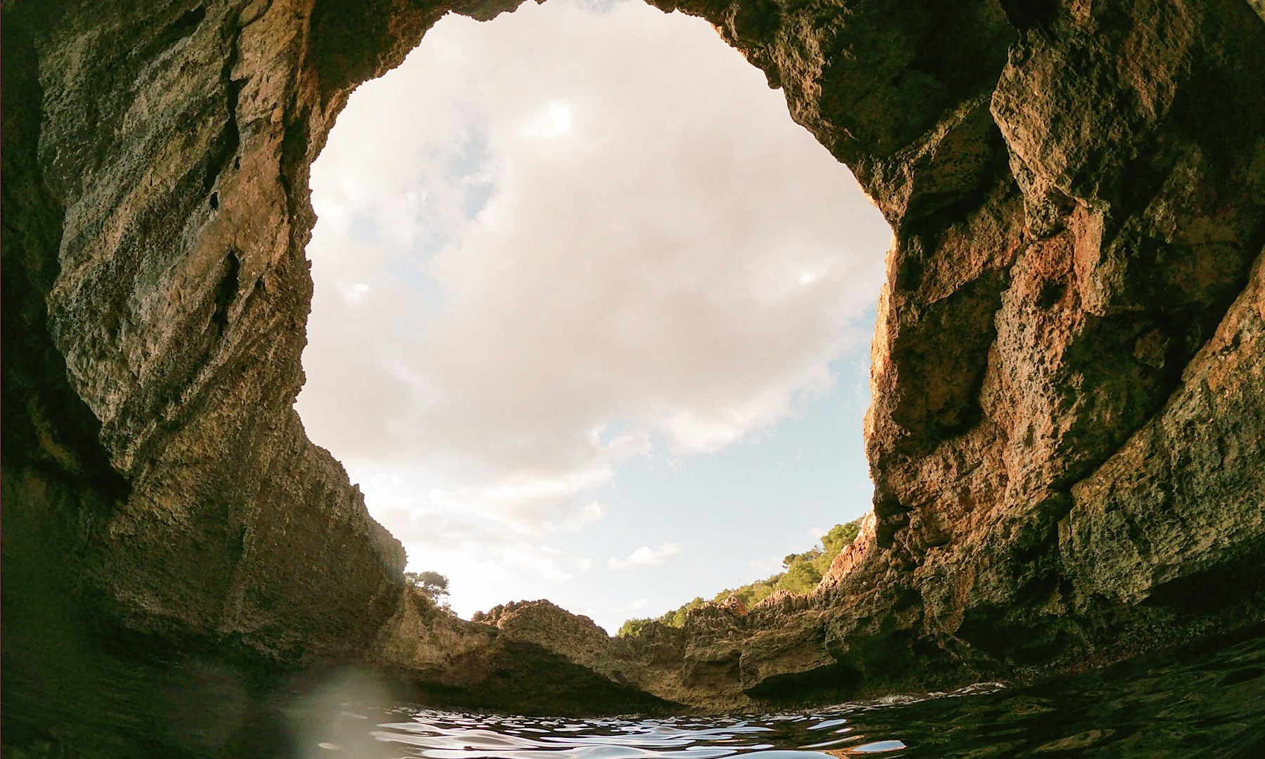 Traveler’s Treasures: Uncovering Hidden Gems Worldwide