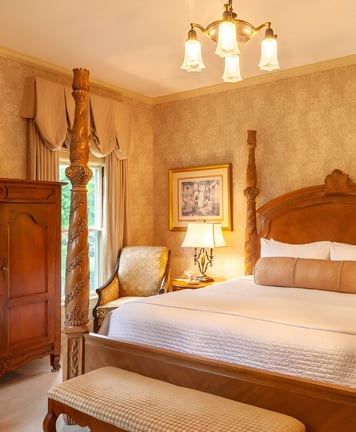 a room at the Ivy Lodge in Newport, RI