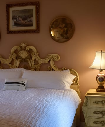 a room at the Waites Cottage in Newport, RI