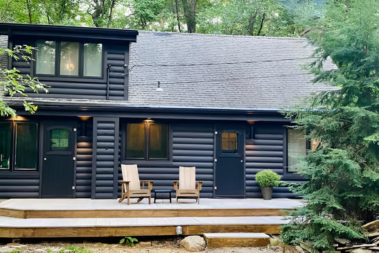 a mdern cabin with a deck in Benton Harbor, Michigan a modern cabin with a deck in Benton Harbor, Michigan