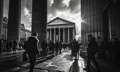 A beautiful sunny evening in pantheon