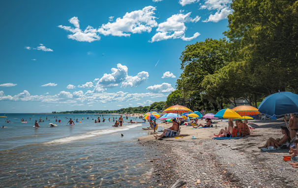Sunny Retreat at Coopers Beach, Southampton's Jewel.