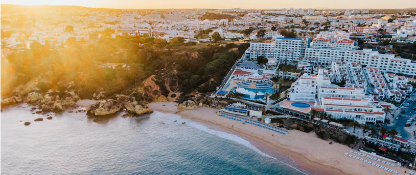 Unveiling the Coastal Wonders of Algarve: Portugal’s Seaside Paradise Unveiling the Coastal Wonders of Algarve: Portugal’s Seaside Paradise