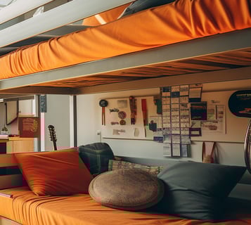 the bed of a budget-friendly hostel accommodation in Kona, Hawaii