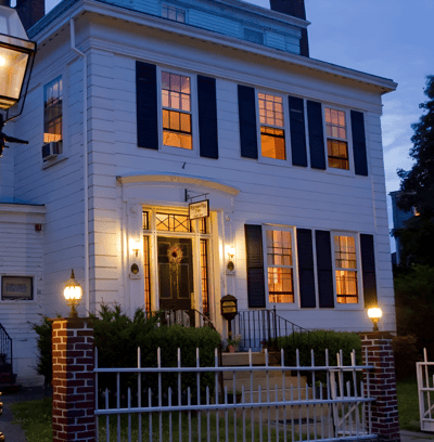 HISTORIC MANSIONS IN RHODE ISLAND