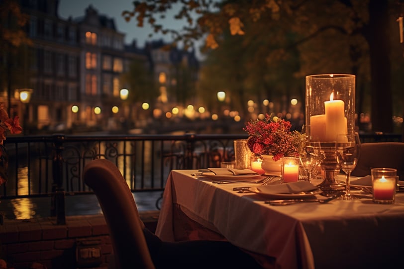 Amsterdam candlelight cruise experience