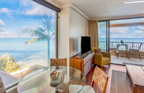 MK 301 Oceanfront Condo in Lahaina