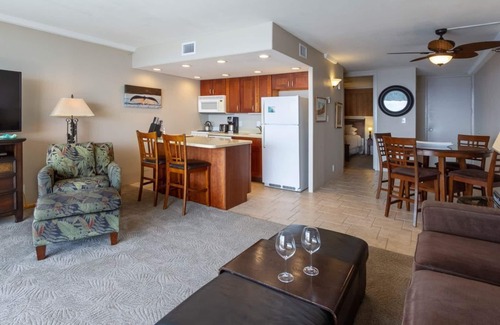 Best Spot for Whale Watching Condo in Lahaina