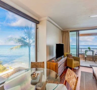 Honokowai Condo | Oceanfront Condo W/ AC, Shared Pool & Free WiFi - Close to Shopping & Beaches!