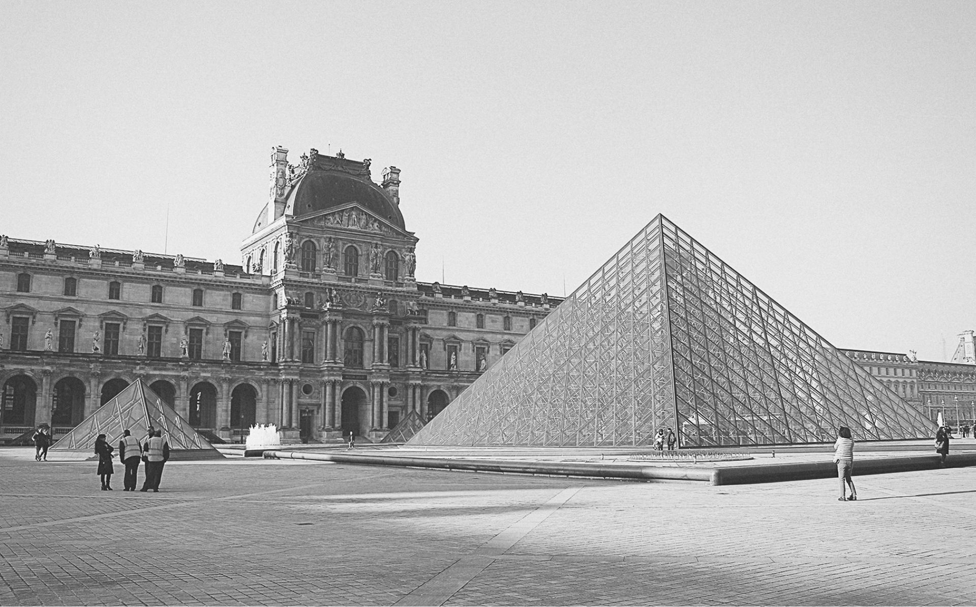 Premises of louvre museum