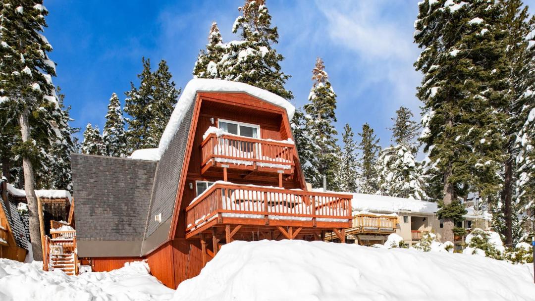 cabin-in-lake-tahoe