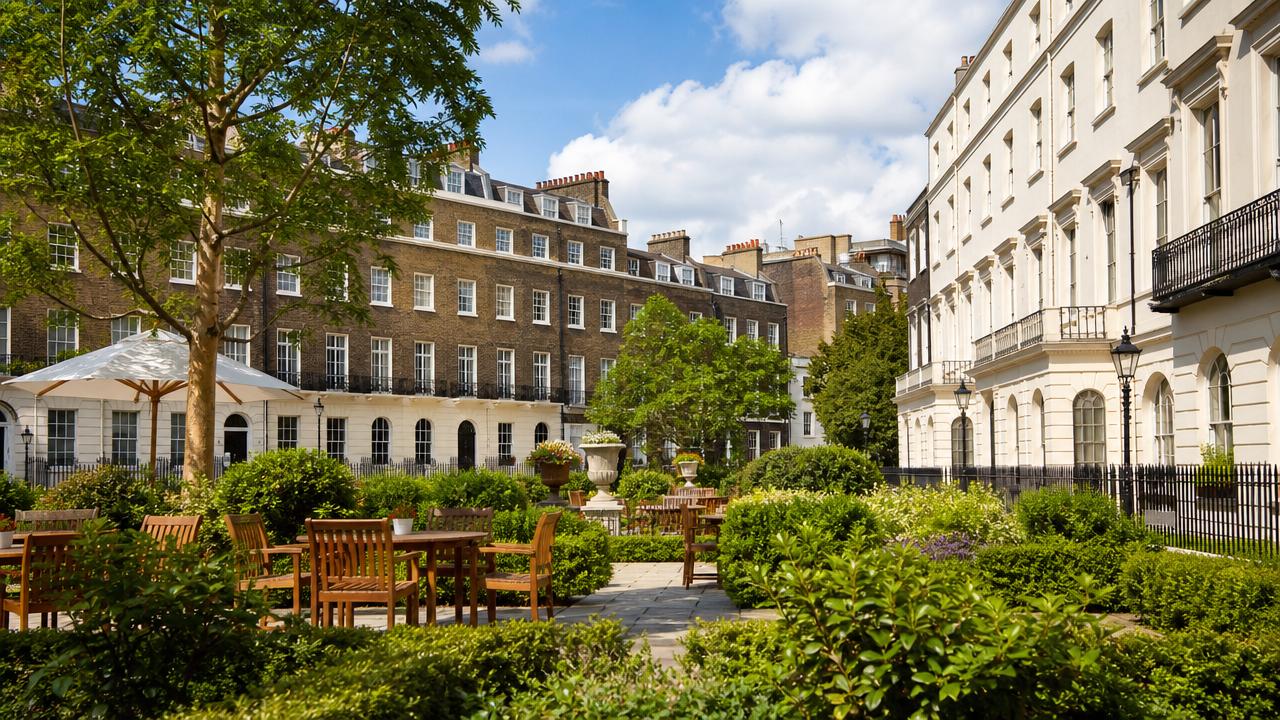 Beautiful London garden square showcasing the charm of London neighborhoods.