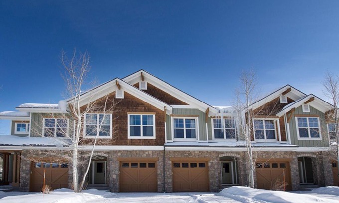 High-end mountain spa with inviting relaxation amenities, capturing the essence of luxury wellness retreats. telemark-townhomes-uni-us-winter-park-bc-3506951-0